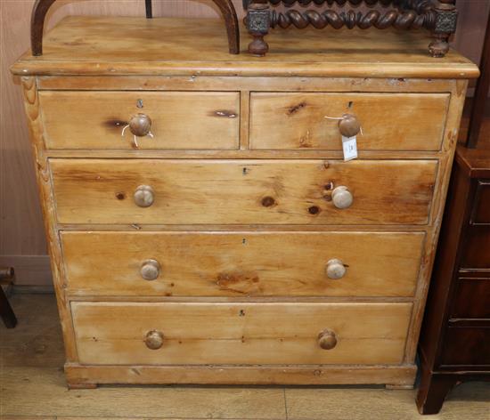 A Victorian pine chest of five drawers W.102cm